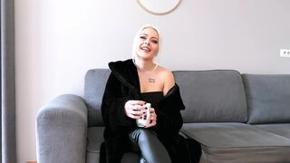 Joy, 20 Ans, Bombe Atomique De Nice