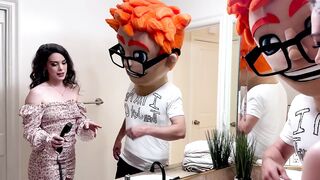 Big Dick Tune-Up: PornDudeCasting’s Nicole Vaunt Rides More Than Just the Clutch!