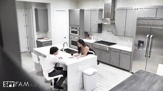 SpyFam Ava Addams – My Stepmom Is My Valentine